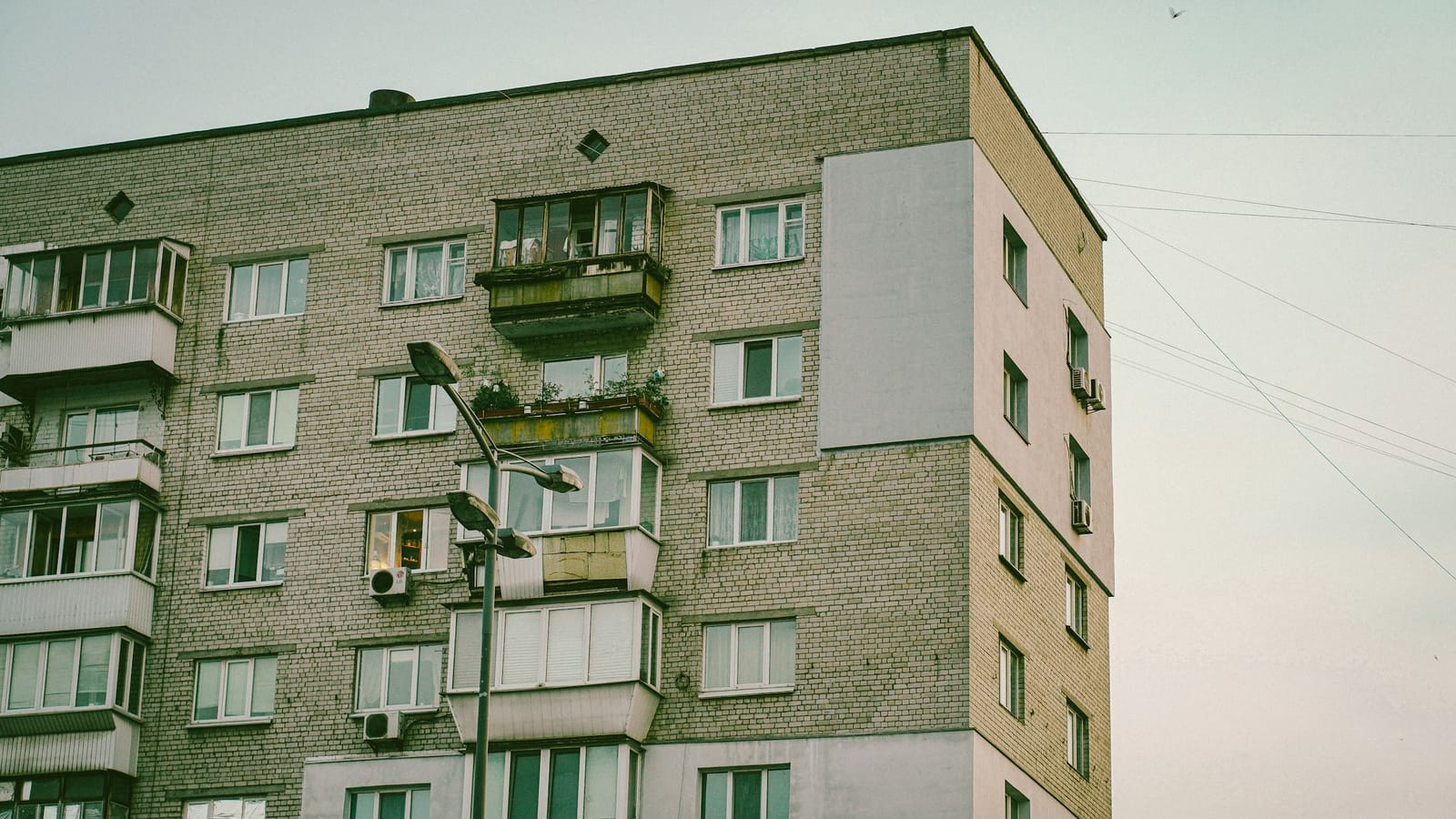Balkonlu apartman blokları
